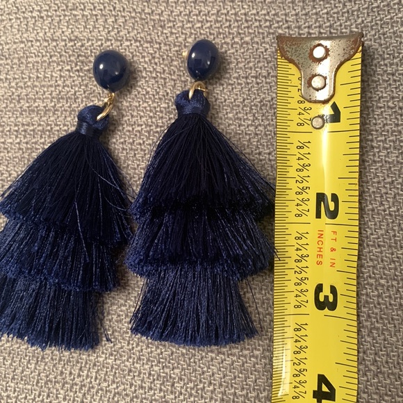 🌻Three Tier Tassel Post Earrings - Picture 5 of 7